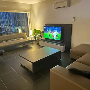  Apartment In Heart Of With Balcony View